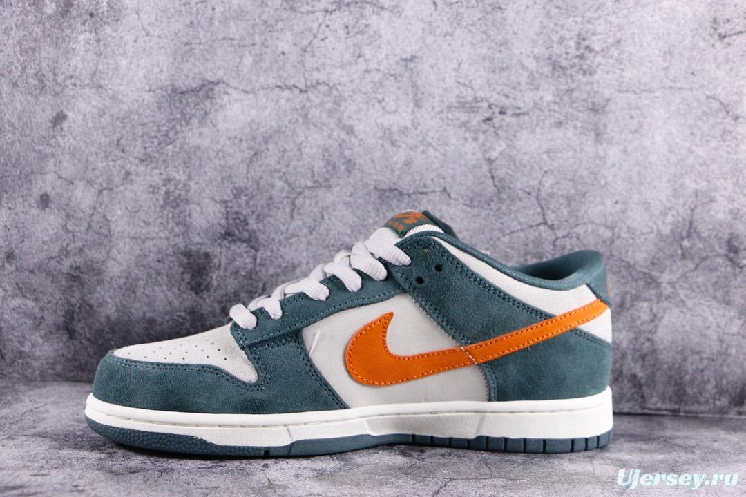 Nike Dunk SB Low Eire