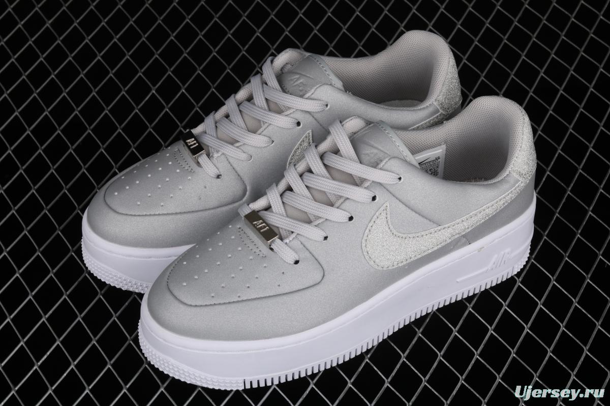 NIKE AF1 Sage Low shoes with thick soles CQ7510-017