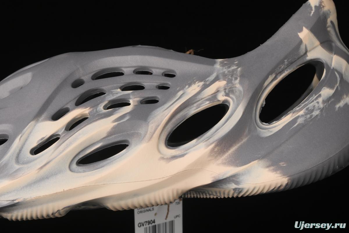 Adidas Yeezy Foam Runner Ararat integrated injection molding coconut hole shoes khaki gray camouflage