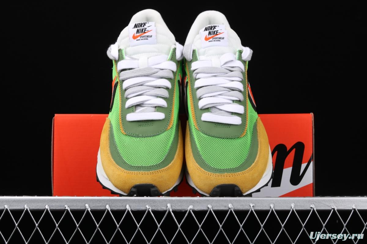 Sacai x NIKE LVD Waffle Daybreak co-signed catwalk style net gauze leather splicing double hook Swoosh running shoes BV0073-300