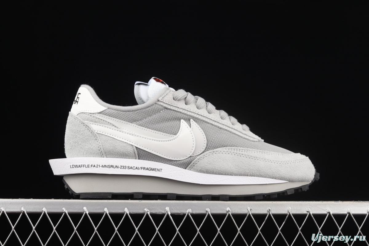 Fragment Design x Sacai x NIKE LDWaffle co-named overlapping design avant-garde waffle deformable leisure jogging shoes DH2684-001