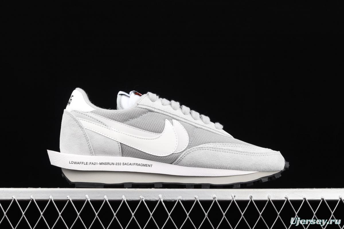 Fragment Design x Sacai x NIKE LDWaffle co-named overlapping design avant-garde waffle deformable leisure jogging shoes DH2684-001