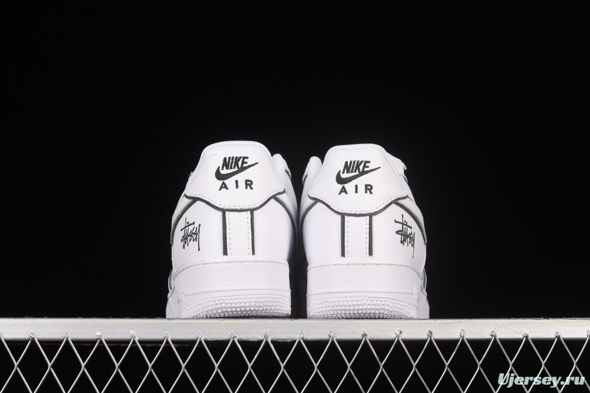 Stussy x NIKE Air Force 1 Low