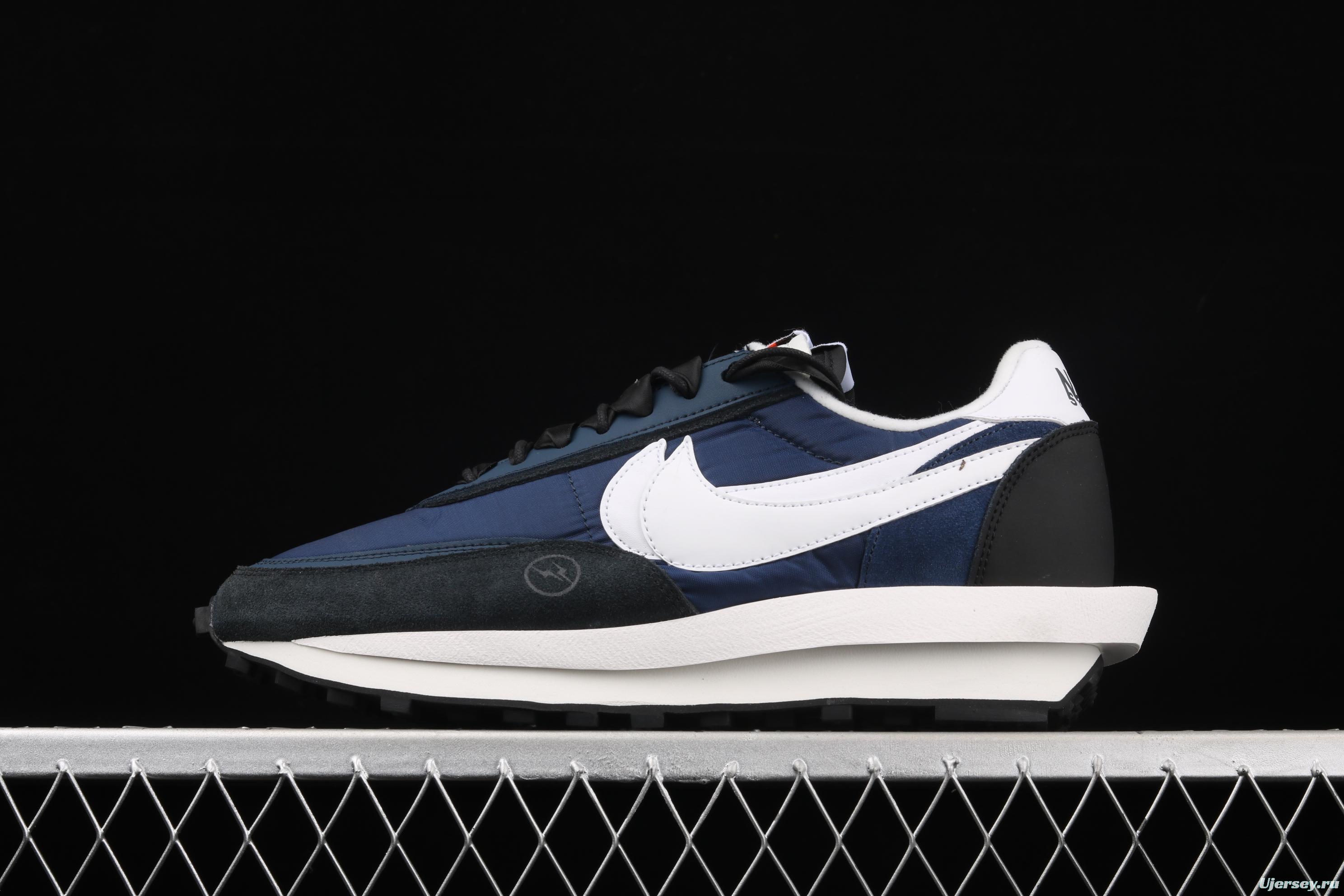 Fragment Design x Sacai x NIKE LVD Waffle Daybreak Fujiwara Hiroshi Fujiwara co-signed the catwalk style double hook Swoosh running shoes BV0073-041