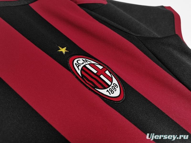 Retro 2009/10 AC Milan Home Soccer Jersey