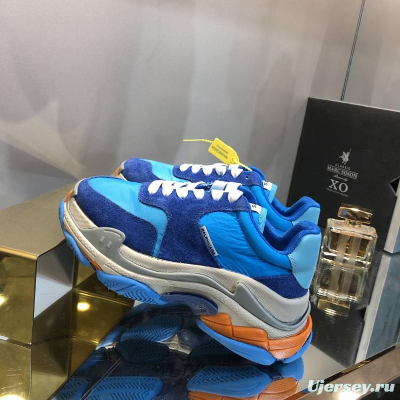Men/Women Balenciaga Triple S Blue Sneaker Item 6380340