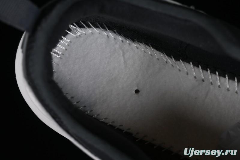 Nike TC 7900 Retro Chunky Dad Shoes with Reflective Swoosh and Cushioned Sole - DD9682-001