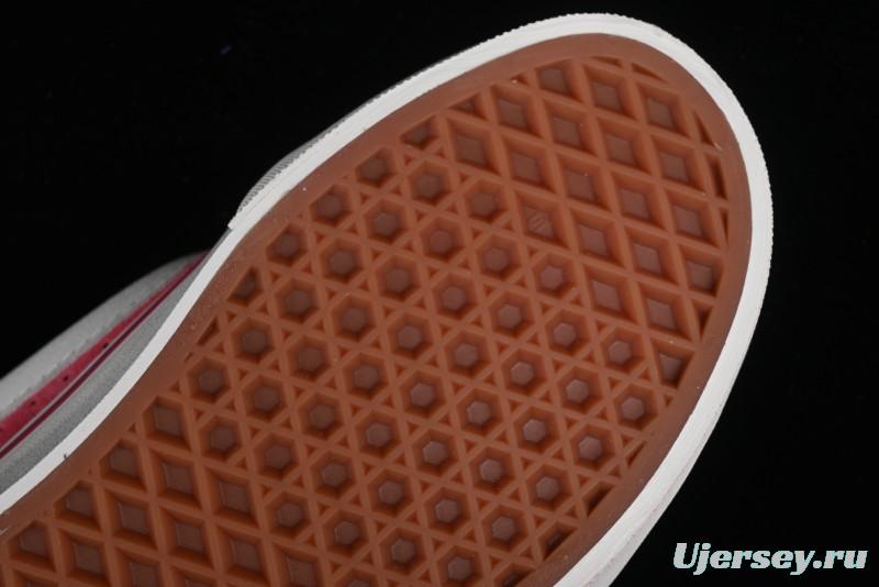 Vans Classics Knu Skool Retro Sneakers with Thick Tongue and Puffy Design - VN0009QCBJ1