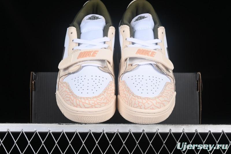 Air Jordan Legacy AJ312 Low Sneakers