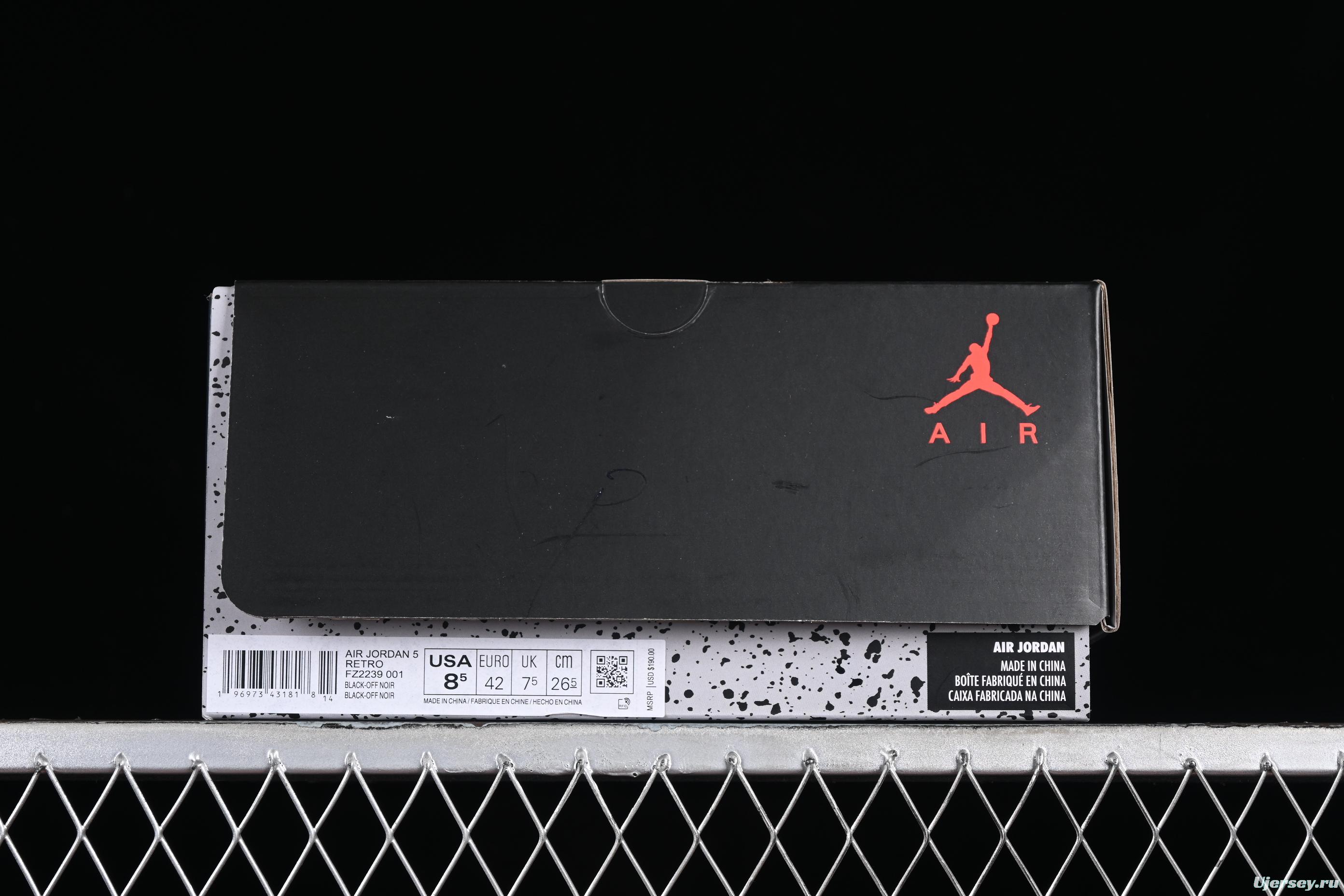 Nike Air Jordan 6 Retro Basketball Shoes with Black Leather and Suede Upper - FZ2239-001