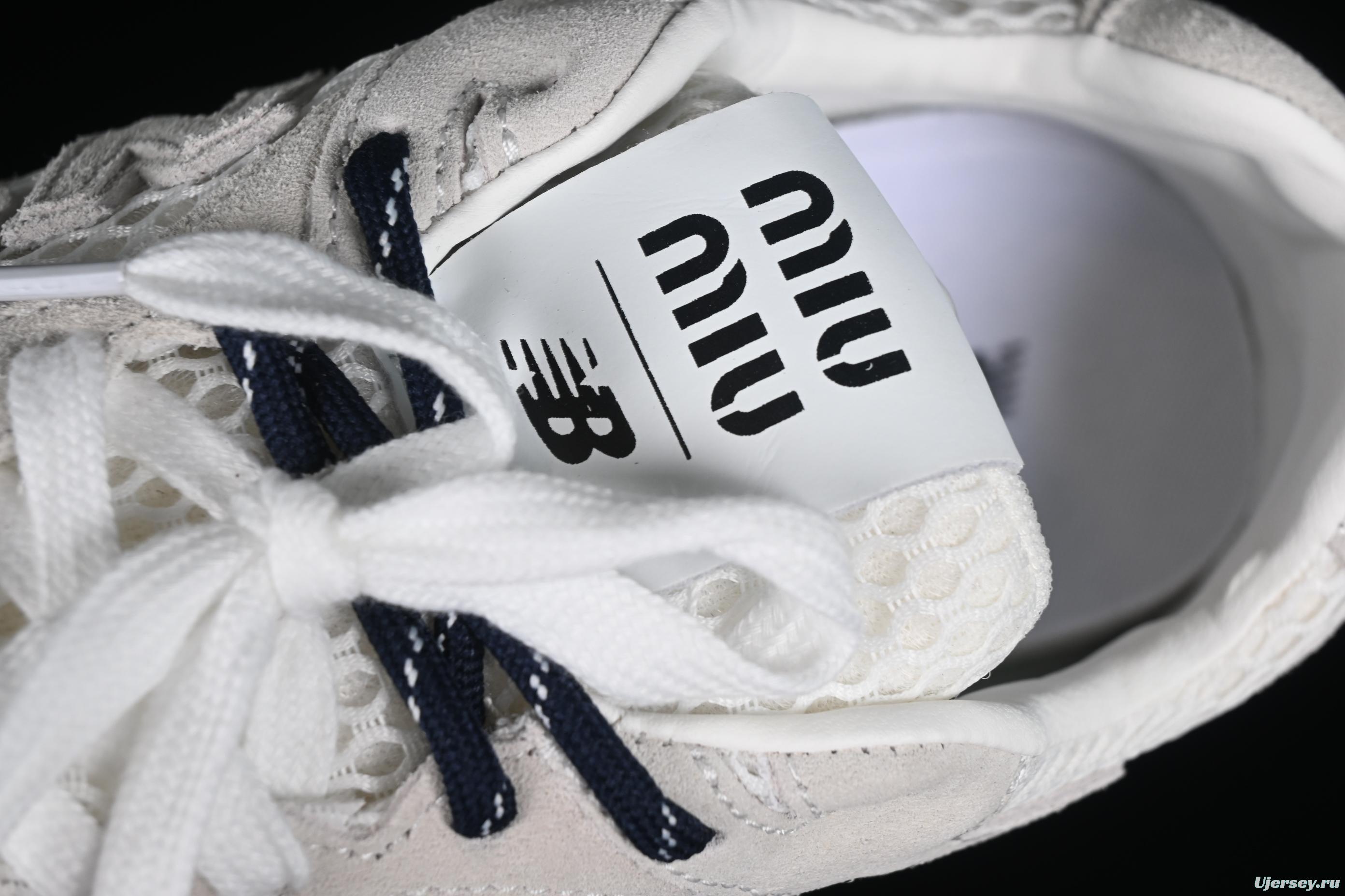 MiuMiu x New Balance 530 Low-Top Retro Casual Running Sneakers in White - 530