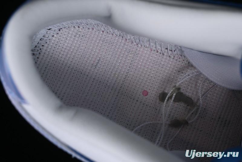 Nike Born x Raised x Nike SB Dunk Low Premium Skate Shoes with Special Foam Swoosh and Snowflake Perforations - FN7819-400