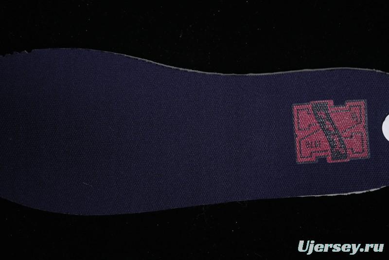 Nike SB Dunk Low Retro Skateboarding Shoes with Gorge Green and Red Swoosh Design - FV8106-361