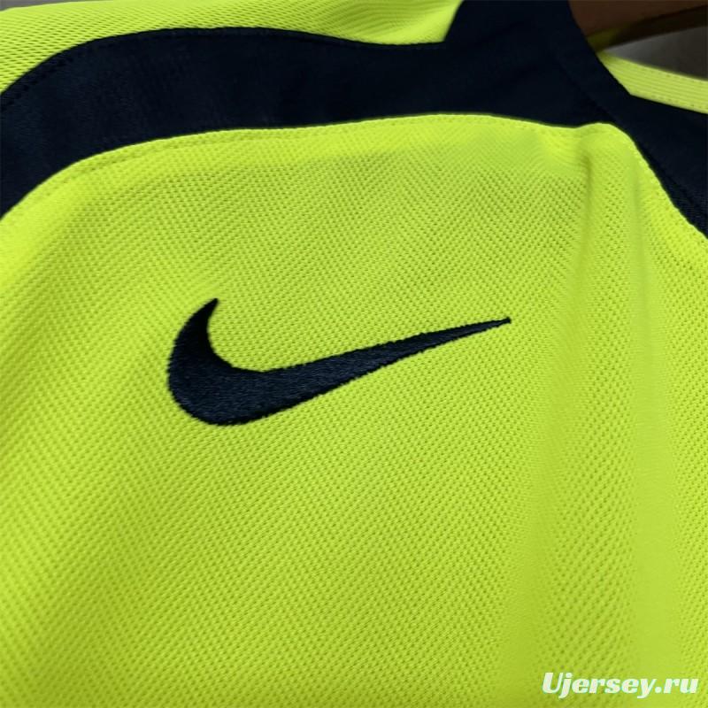 2005/06 Retro Barcelona Away Jersey