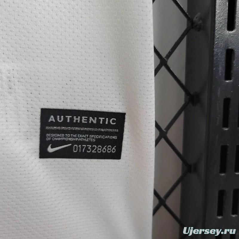 10/11 Retro Juventus Away Jersey