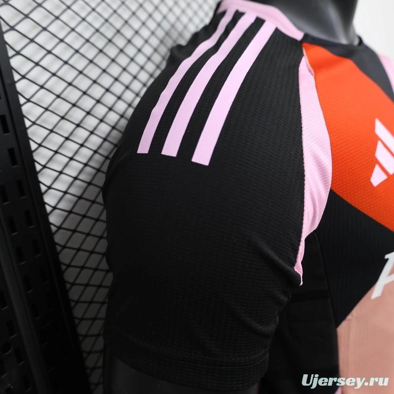 25/26 Player Version Bayern Munich Training Grid Pattern Jersey