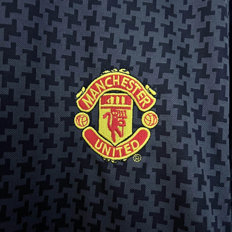 03/05 Retro Manchester United Away Jersey