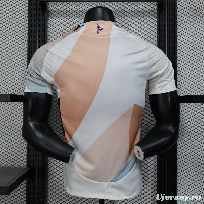 Player Version 2025 Spain Pre-Match White with Geometric Pattern Jersey