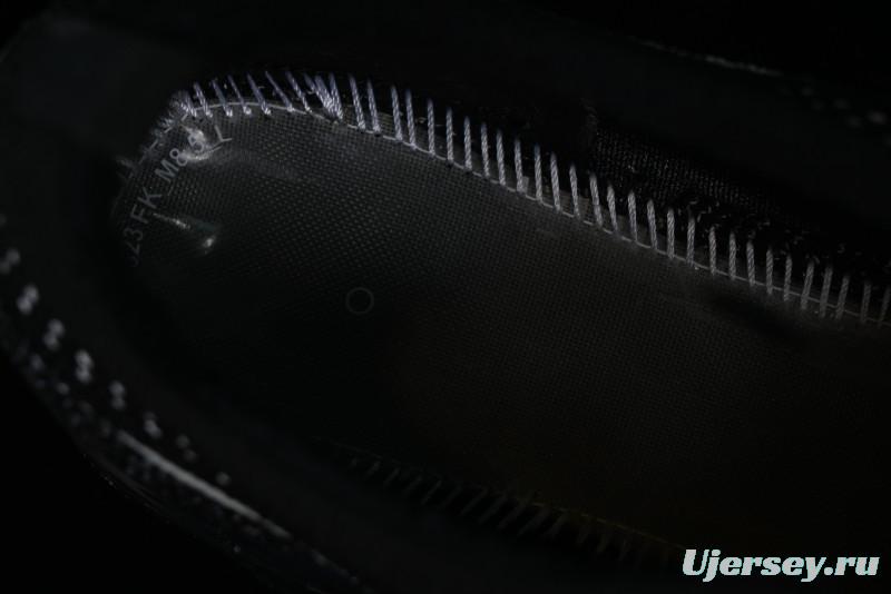 Nike Vapormax 2023 Flyknit Running Shoes with Full-Length Air Cushion - DV1678-001