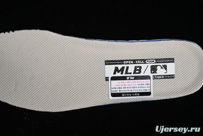 MLB Chunky Liner New York Yankees Lightweight Platform Sneakers with 6cm Height Increase - 3ASXLM13N43BGL