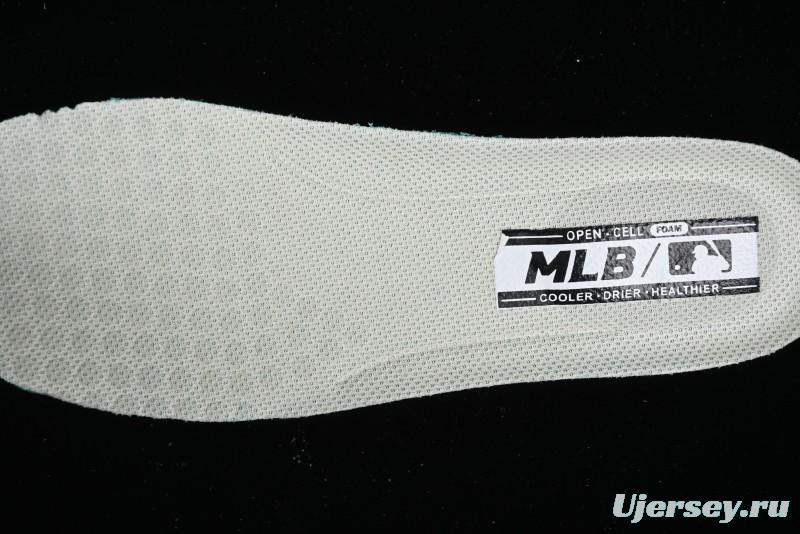 MLB Chunky Classic Base Heel Monogram Lightweight Platform Sneakers - 3ASXCBH4N43BGS