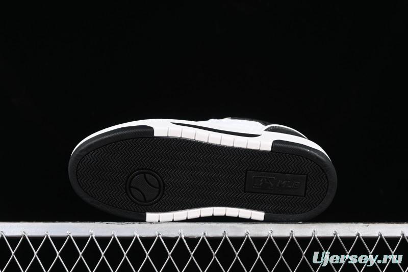 MLB NY Yankees Chunky Liner Classic Monogram Lightweight Platform Sneakers with 6cm Height Boost - 3ASXCMN4N50BKS