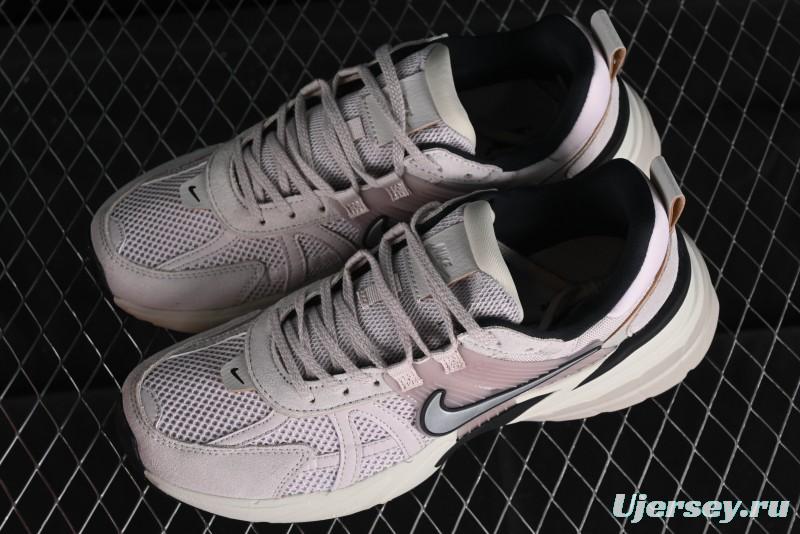 Nike Runtekk Run V2K Low-Top Retro Running Shoes with Cushlon Midsole and Anti-Slip Design - FN6703-001