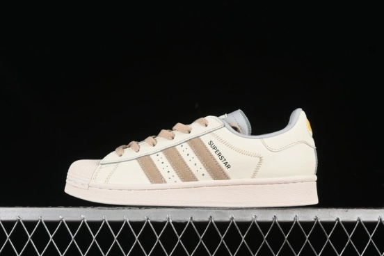 Adidas Superstar IF1779 Casual Sneakers with Shell Toe Design - IF1779