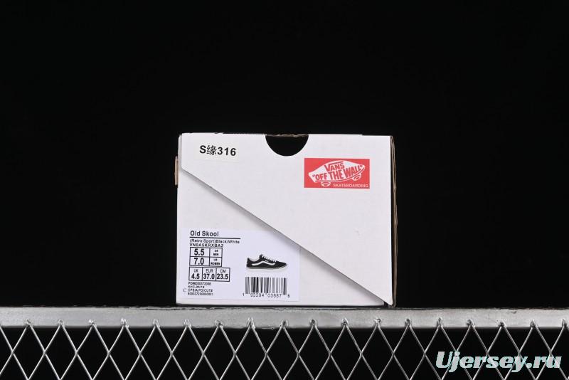 Vans Old Skool Low-Top Retro Skate Shoes in Black & White - VN0A5KRXBA2