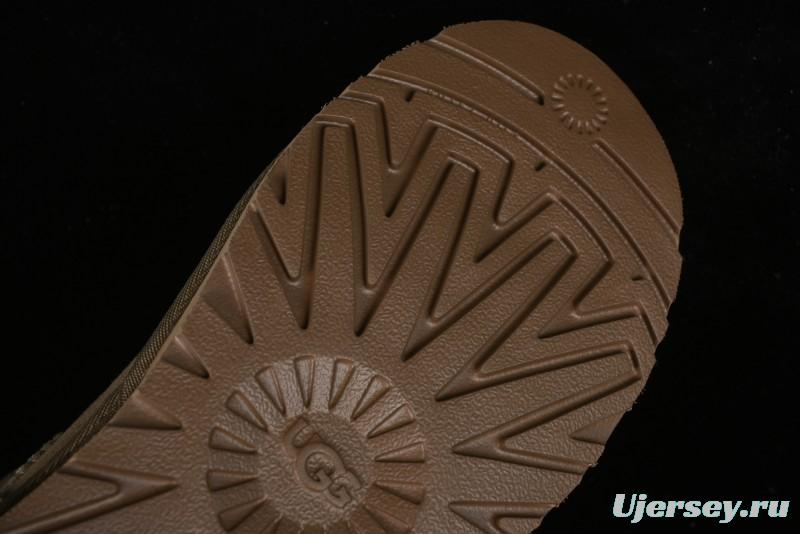 UGG Classic Ultra Mini Short Boots with Genuine Australian Sheepskin and TREADLITE Outsole - 1116109