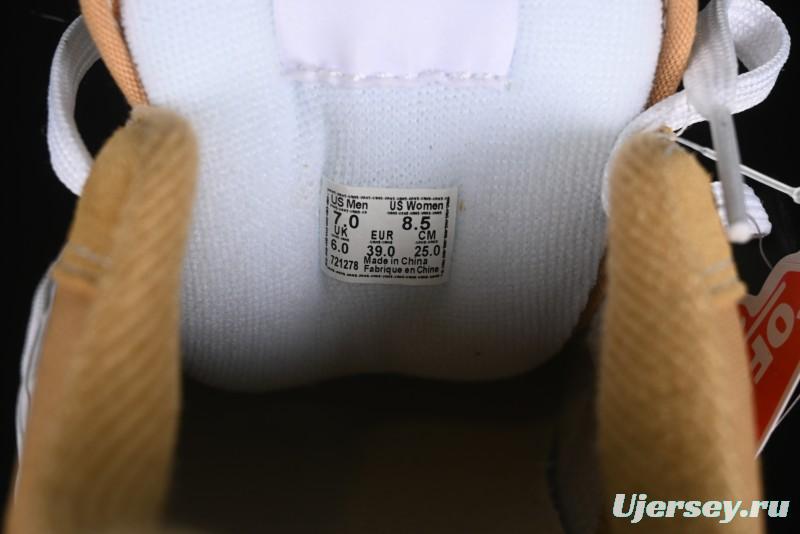 Vans Chukka Push Low-Top Skate Shoes in Beige with Slip-Resistant Sole - VN000CZW4MG