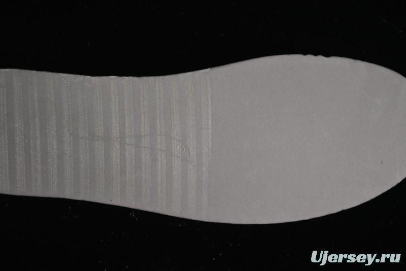 Nike Dunk Low SB Silver Surfer Skateboarding Shoes with Metallic Silver Upper - HF0391-001