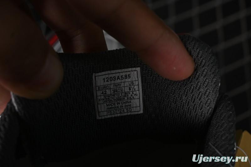 Asics Gel-Kahana Tr V4 Running Shoes with FF BLAST PLUS Cushioning Technology - 1203A585-100