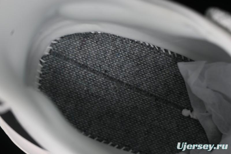 Moncler Trailgrip GTX Mountain Outdoor Shoes with Anti-Tear Material - M00240M3457