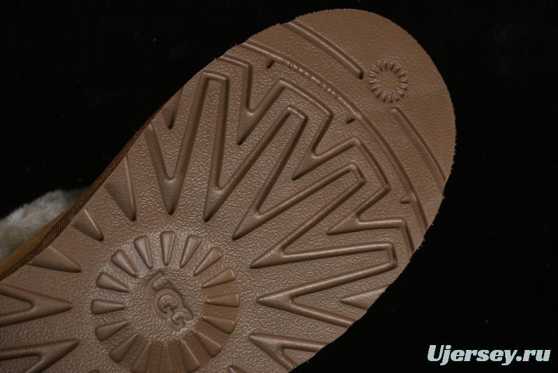 UGG Classic Short II Mini Boots with Genuine Australian Sheepskin and TREADLITE Outsole - 1134810