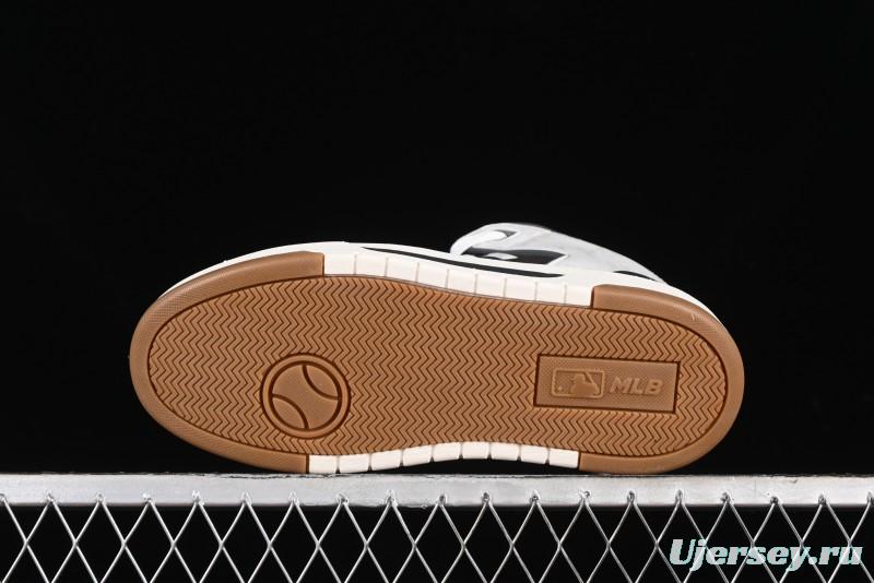 New York Yankees Chunky Liner Mid Denim Monogram Sandals with Velcro Closure and Thick Sole - 3ASXCHL4N50GRS