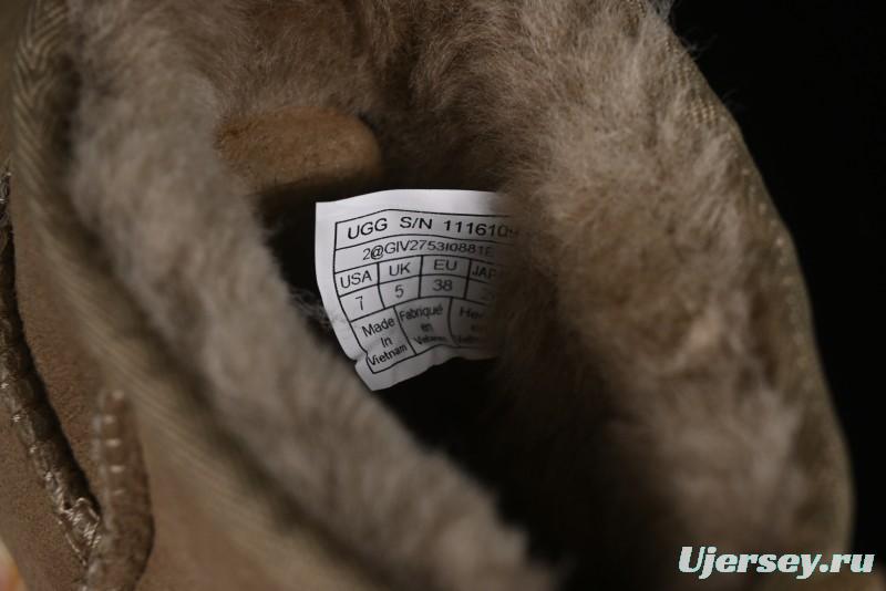 UGG Classic Ultra Mini Short Boots with Genuine Australian Sheepskin and TREADLITE Outsole - 1116109