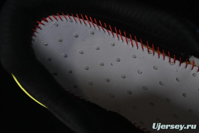 Hoka Mafate Three 2 Ultra-Lightweight Cushioned Trail Running Shoes with Vibram Outsole - 1141572 BHK