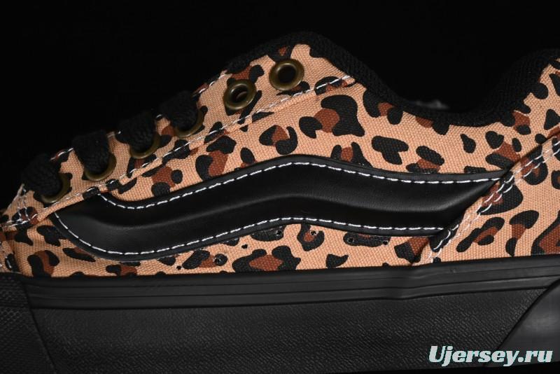 Vans Classics Knu Skool Retro Sneakers with Enlarged Toe and Thickened Trim - VN000CSQW3ZT188