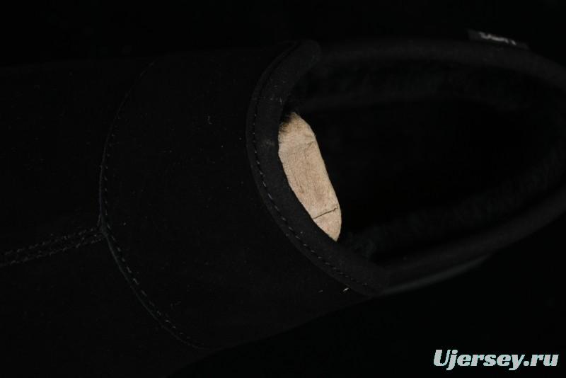 UGG LE FU Low Top Slip-On Lifestyle Casual Shoes - 1131616