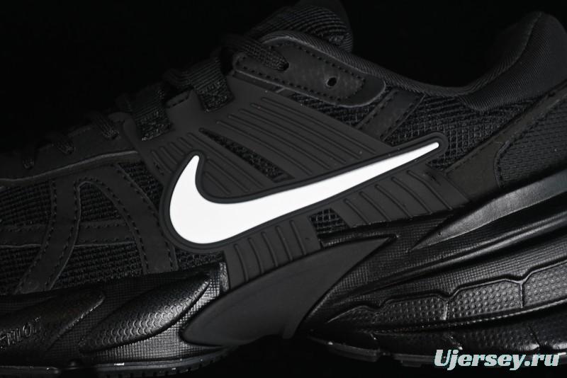 Nike Runtekk Run Retro Low-Top Running Shoes with Cushlon Midsole and Anti-Slip Design - HQ1582-001