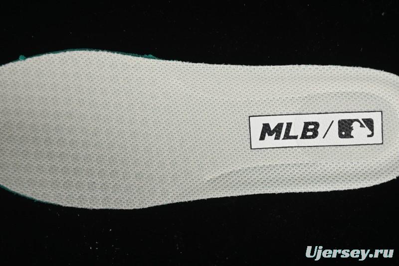 MLB Chunky Classic Base New York Yankees Lightweight Platform Casual Sneakers - 3ASXBMN4N50BKS