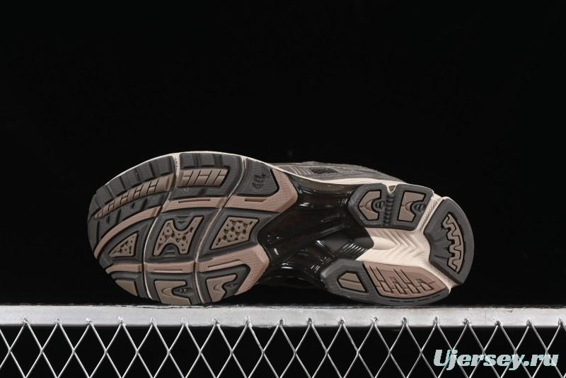 ASICS Gel-Kayano 14 Running Shoes with Breathable Design for Sports and Casual Wear - 1201A161-250