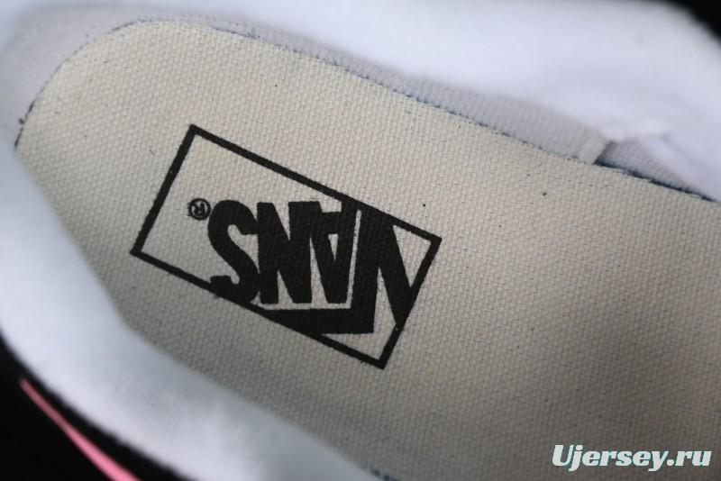 Vans Classics Knu Skool Retro Sneakers with Enlarged Toe & Thickened Tongue - VN0009QCB9P