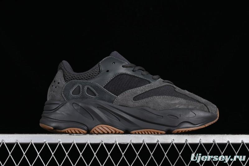 Adidas Yeezy Boost 700 V2 Utility Black Running Shoes with 3M Reflective Details - FV5304