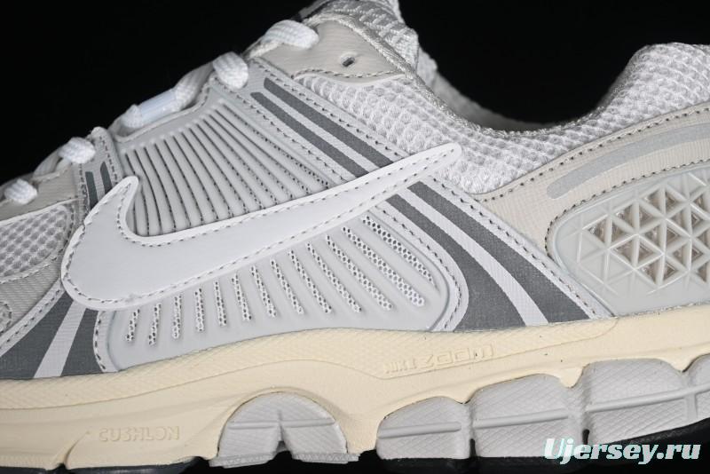 Nike Zoom Vomero 5 SP Retro Casual Running Shoes with Lightweight EVA Midsole - HF0731-007