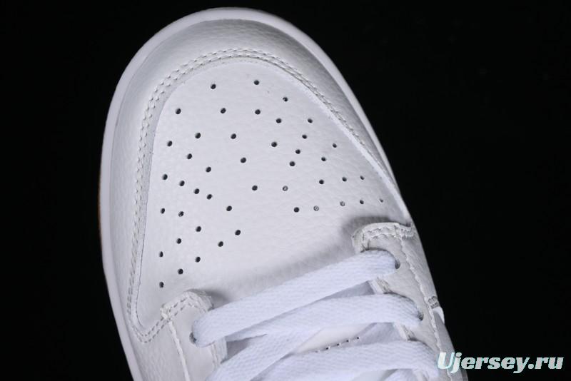 Nike SB Dunk Low Casual Skate Shoes with White and Gum Sole - 311369-100