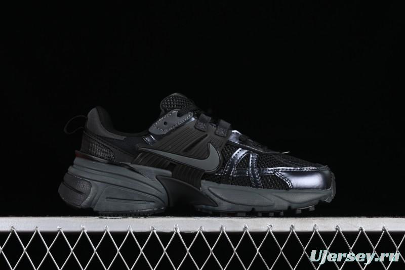 Nike Runtekk V2K Retro Low-Top Running Shoes with Cushlon Midsole and Anti-Slip Design - FD0736-001