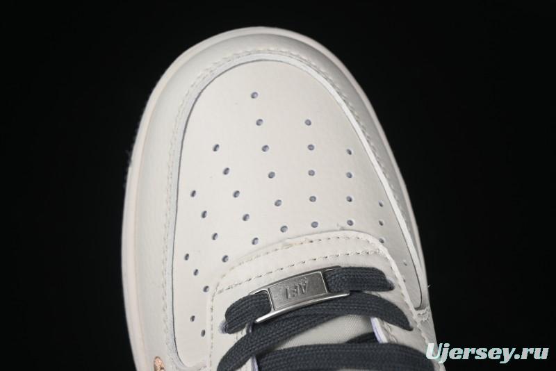 Nike Air Force 1 '07 Low Casual Sneakers in Black Pigskin - XZ6188-705