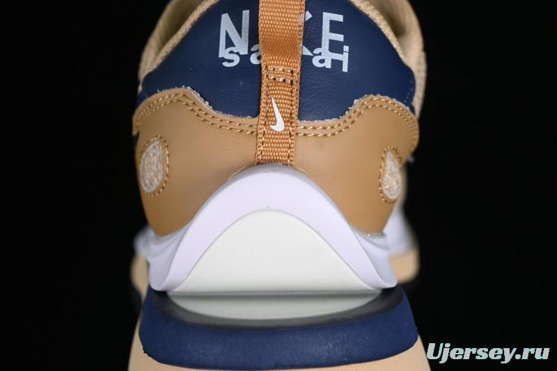 Nike Sacai VaporWaffle 3.0 Deconstructed Running Shoes with Layered Sole - CV1363-102